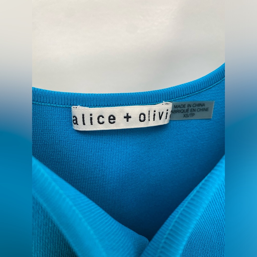 alice + olivia | Women's Stretch Cropped Tank Top Royal Blue Size XS